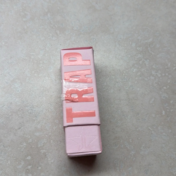 *Final Price* Velvet Trap Lipstick Cherry Soda Jeffree Star NIB Cosmetics - Picture 5 of 7